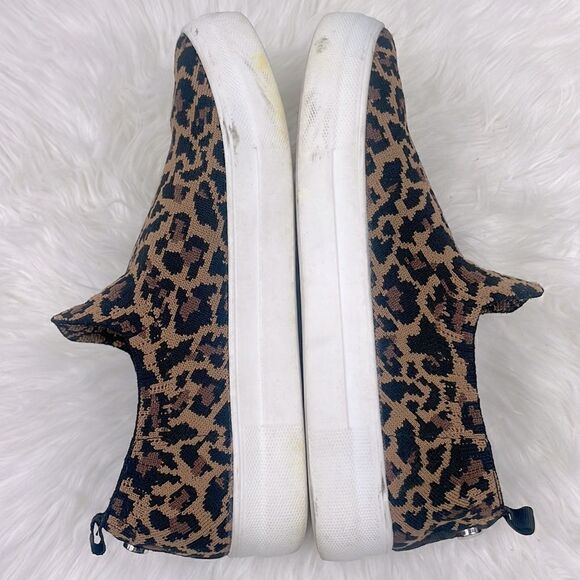 Steve Madden | slip on leopard sneakers 8.5 stretchy comfy material. - Picture 9 of 12